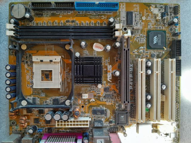 (ขายแล้ว) ขายเหมา เมนบอร์ดเสีย รูปที่ 3