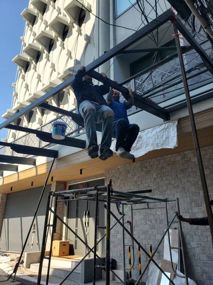 รับทำกันสาด หลังคาโรงจอดรถ (เมทัลชีท PU ไวนิล) โซนพระราม 2 บางมด ทุ่งครุ กรุงเทพ ประเมินหน้างานฟรี