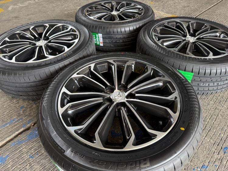 Toyota Altis Es Sport ขอบ 17 นิ้ว Top 🛞 รูปที่ 3