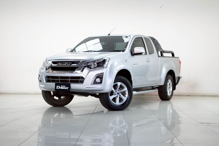 รถ Isuzu D-MAX 1.9 Hi-Lander L สี เทา