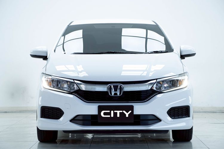 Honda City 2018 1.5 S Sedan เบนซิน ไม่ติดแก๊ส เกียร์ธรรมดา ขาว รูปที่ 4
