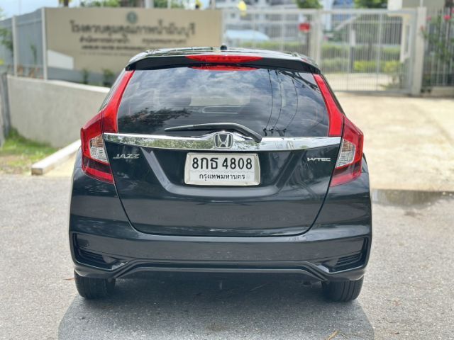 Honda Jazz 2019 1.5 V i-VTEC Sedan เบนซิน ไม่ติดแก๊ส เกียร์อัตโนมัติ ดำ รูปที่ 4
