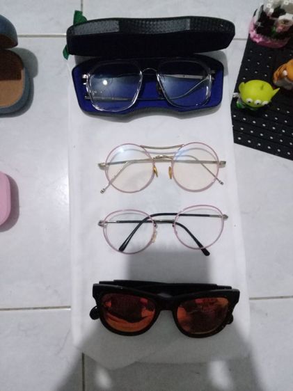ขายเหมาของสะสมแท้งานเก่าเก็บครับสภาพดีทุกชิ้นขายเหมารวมทั้งหมดครับราคา 400 บ.(รวมส่ง) หรือนัดรับได้แถวม.รังสิต ส่งปณ.รอแจ้งบิลค่อยโอนครับ รูปที่ 4