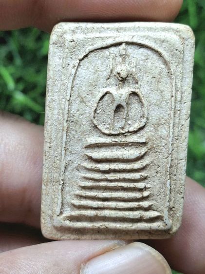 วัดเกศไชโยเนื้อผงเก่าสวย พิมพ์คมชัดลึก