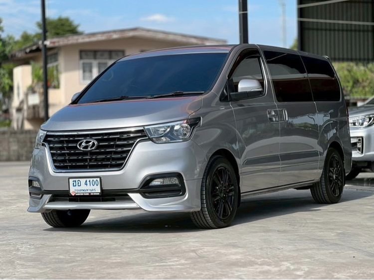 Hyundai H-1  2018 2.5 Maesto Touring Utility-car ดีเซล ไม่ติดแก๊ส เกียร์อัตโนมัติ เทา รูปที่ 3