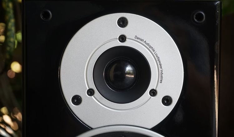 ลำโพงบลูทูธ DALI ZENCER 1AX  5 ดาว What HIFi  รูปที่ 8