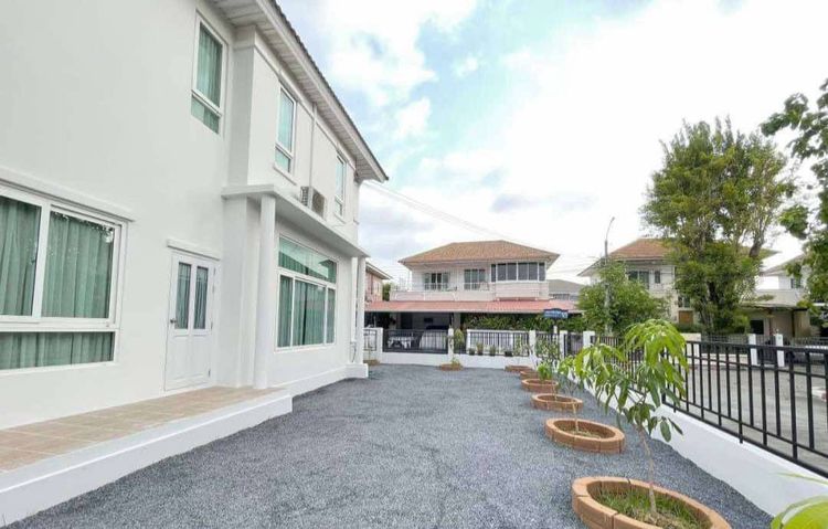 Property Perfect บ้านหลังมุมโครงการเพอร์เฟคเพลส อ่อนนุช-ลาดกระบัง รูปที่ 3