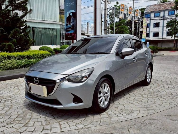 Mazda Mazda 2 2015 1.3 Skyactiv-G Sedan เบนซิน ไม่ติดแก๊ส เกียร์อัตโนมัติ บรอนซ์เงิน