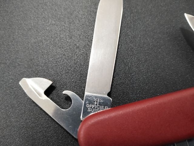 Victorinox แท้มือสองขนาด 91 มม.รุ่นประกับด้านแน่นกระชับเครื่องมือสวยครบคมเดิม แหนบและไม้จิ้มฟันครบราคา 570.-บาทรวมส่งเก็บเงินปลายทาง รูปที่ 2