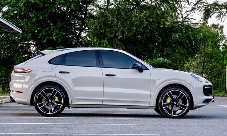 Porsche Cayenne 2022 3.0 E-Hybrid Coupé 4WD Utility-car ปลั๊กอินไฮบริด (PHEV) ไม่ติดแก๊ส เกียร์อัตโนมัติ เทา รูปที่ 4
