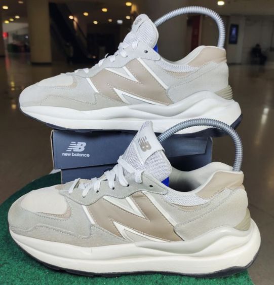 รองเท้า💥New Balance 5740 💥ของแท้‼️พื้นนิ่ม เบา.สวยๆ สภาพดี💥ไซร์ 42
 รูปที่ 8
