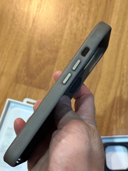 case iPhone 15 Fine Wooven รูปที่ 4