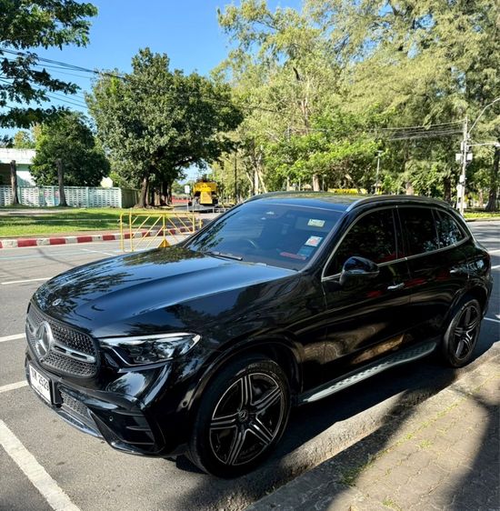 Mercedes-Benz GLC-Class 2023 GLC300 Utility-car ไฮบริด ไม่ติดแก๊ส เกียร์อัตโนมัติ ดำ รูปที่ 2