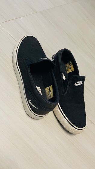 รองเท้าไนกี้ รูปที่ 2