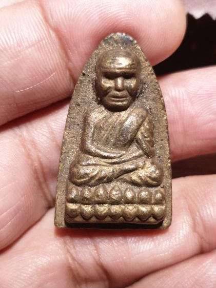 หลวงปู่ทวดเนื้อ โลหะ หลังตราสัญลักษณ์ กองทัพอากาศ กกล.ทว.ฉก๙ กองกำลังทางอากาศเฉพาะกิจที่ 9 (กกล.ทอ.ฉก.9) สภาพสวย เป็นเนื้อโลหะหายากพบเจอน้อย รูปที่ 7