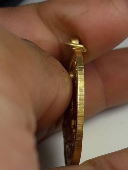 zเหรียญเจริญพรไตรมาสหลวงปู่ทิมวัดละหารไร่ รูปที่ 3