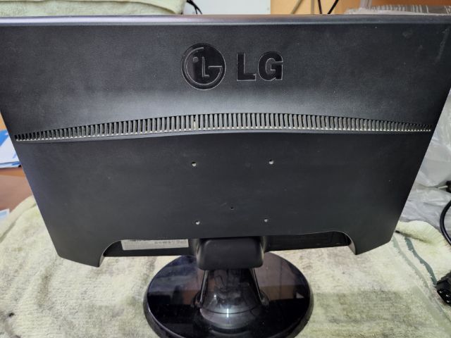 จอ lg 19" w1943sb ภาพสวยคมชัด ประกันไม่เป็นฝ้า ฟิล์มไม่เสื่อม ใช้ได้นานหลายปี สภาพดีใช้ได้ปกติ รูปที่ 11