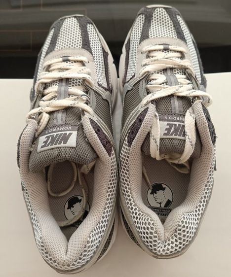 ขายถูก Nike Vomero 5 สีสวย ของแท้ สภาพเหมือนใหม่ เบามาก ใส่สบาย Size 43-275cm รูปที่ 15