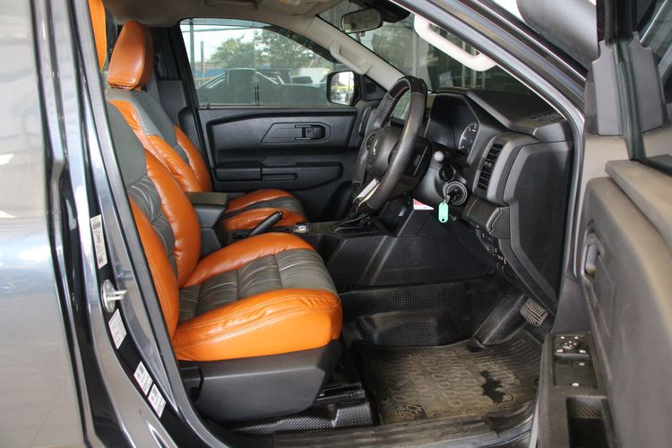 Mitsubishi Triton 2024 2.4 4WD Ultra Pickup ดีเซล ไม่ติดแก๊ส เกียร์อัตโนมัติ เทา รูปที่ 3