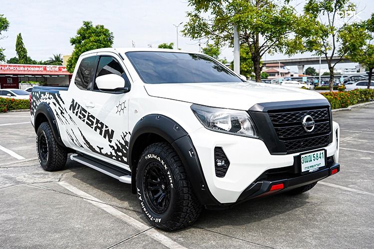 Nissan Navara 2022 2.5 SL Pickup ดีเซล ไม่ติดแก๊ส เกียร์ธรรมดา ขาว รูปที่ 3