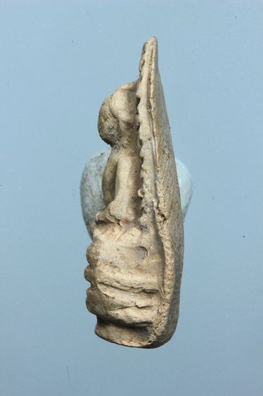 พระรอดลำพูนสวยๆค่ะเก่าค่ะ รูปที่ 4