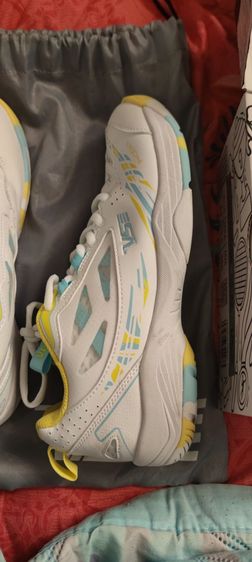 รองเท้าเเบดมินตัน พึ่งซื้อมา รูปที่ 4