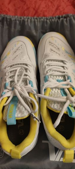 รองเท้าเเบดมินตัน พึ่งซื้อมา รูปที่ 3