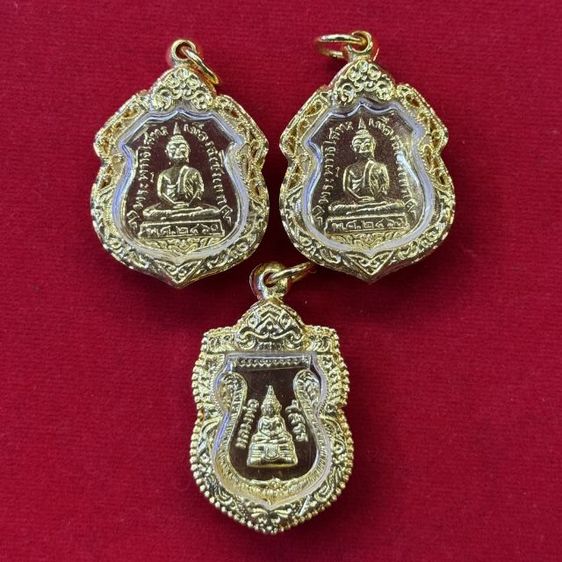 หลวงพ่อ โสธร 3 องค์ ของเก่าเก็บ ของที่บ้าน ขายตามสภาพ เหมาๆ 3 องค์ ราคารวมส่งครับพี่ๆ