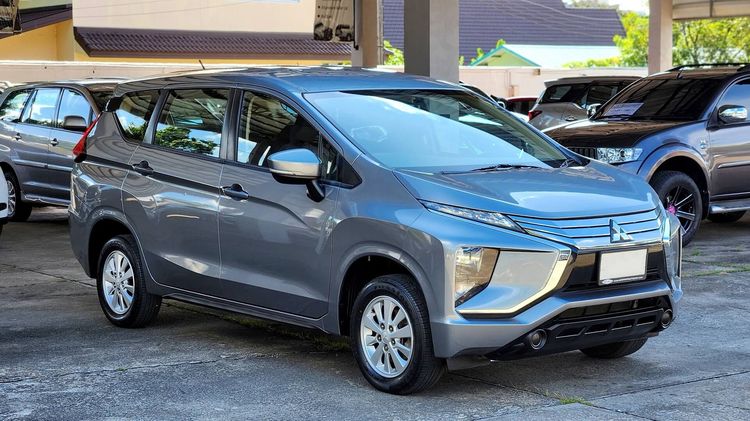 Mitsubishi Xpander 2019 1.5 GLS LTD Utility-car เบนซิน ไม่ติดแก๊ส เกียร์อัตโนมัติ บรอนซ์เงิน รูปที่ 3