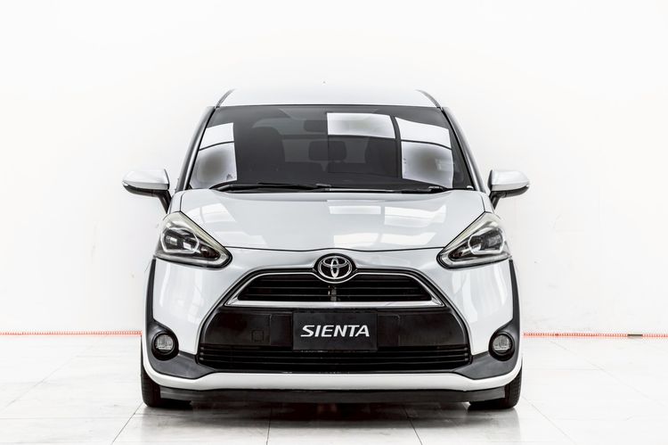 Toyota Sienta 2017 1.5 V Utility-car เบนซิน ไม่ติดแก๊ส เกียร์อัตโนมัติ เทา รูปที่ 4