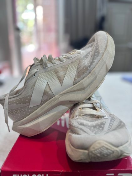 New Balace  รูปที่ 2