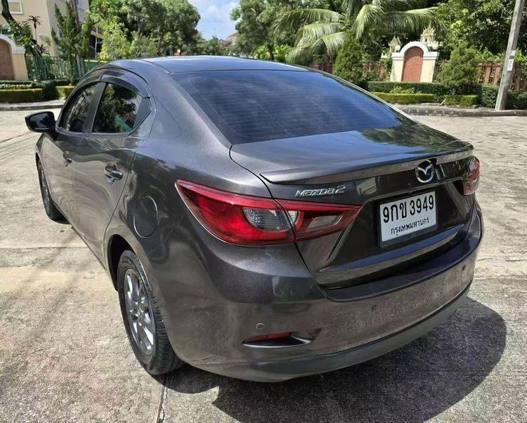 Mazda Mazda 2 2018 1.3 Sedan เบนซิน ไม่ติดแก๊ส เกียร์อัตโนมัติ บรอนซ์ทอง รูปที่ 3