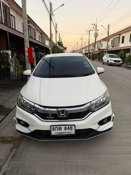 Honda City 2018 1.5 V Plus i-VTEC Sedan เบนซิน ไม่ติดแก๊ส เกียร์อัตโนมัติ ขาว รูปที่ 2
