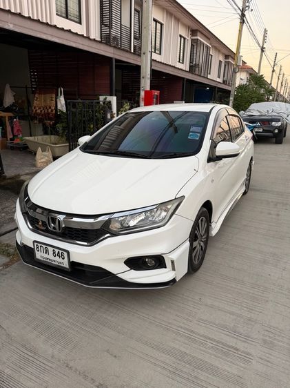 Honda City 2018 1.5 V Plus i-VTEC Sedan เบนซิน ไม่ติดแก๊ส เกียร์อัตโนมัติ ขาว รูปที่ 3