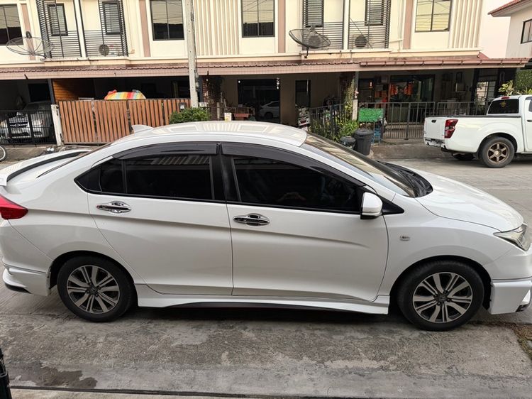 Honda City 2018 1.5 V Plus i-VTEC Sedan เบนซิน ไม่ติดแก๊ส เกียร์อัตโนมัติ ขาว รูปที่ 4