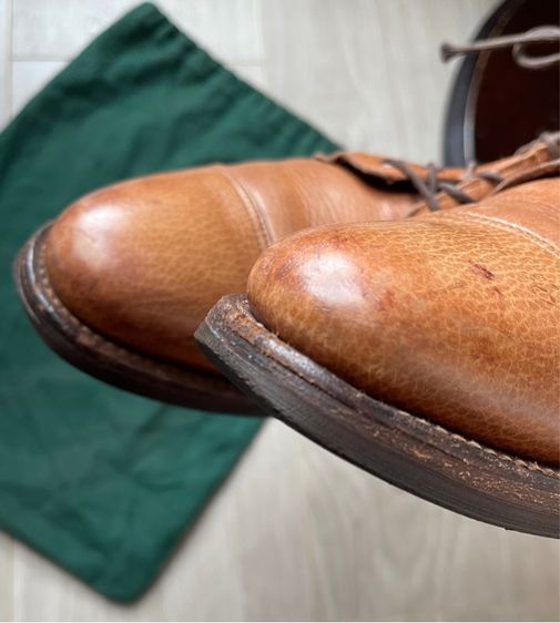 Crockett and Jones shoes รูปที่ 4
