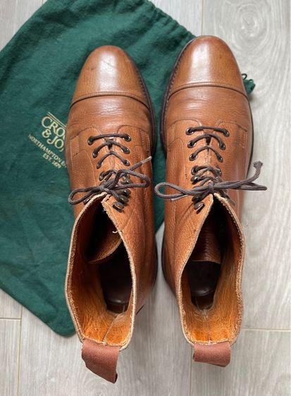 Crockett and Jones shoes รูปที่ 6