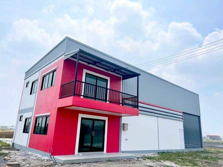 ขายทีดินทำเลทอง พร้อมก่อสร้าง 