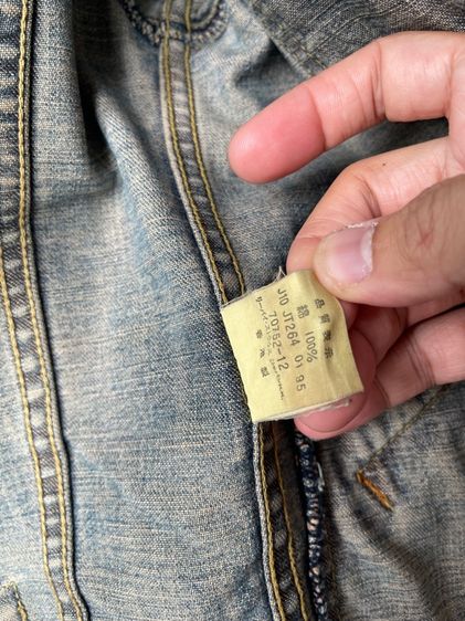 90's Levi's 70752-12 denim jacket with short horn tag made in Hong Kong size M  รูปที่ 12