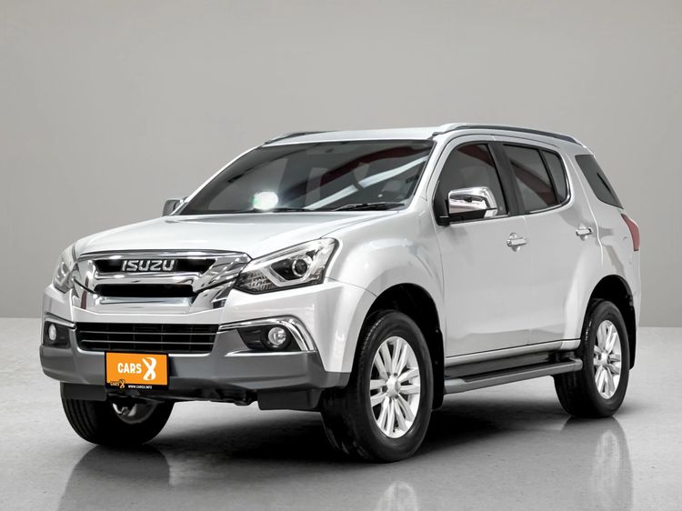 รถ Isuzu MU-X 3.0 สี บรอนซ์เงิน