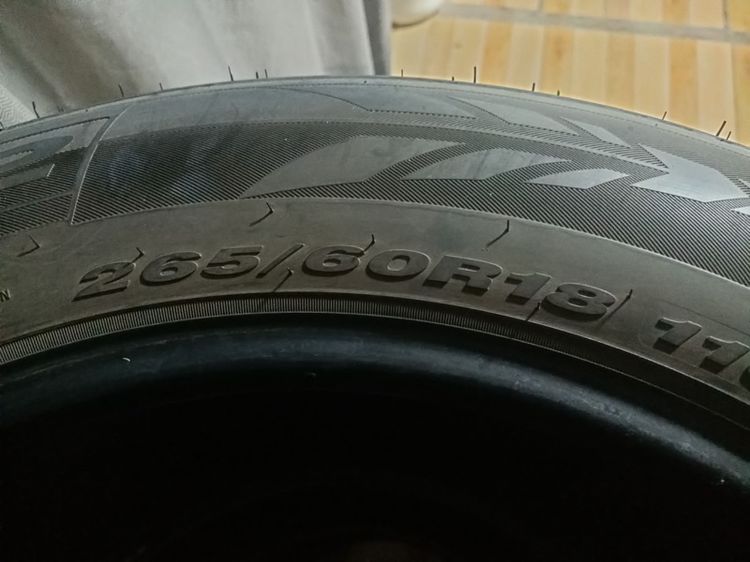 ยาง 265 60 ขอบ18  ปี 19 สภาพใหม่ คุณภาพดี อยู่มหาชัย มือ 2 สภาพใหม่มาก ดอก