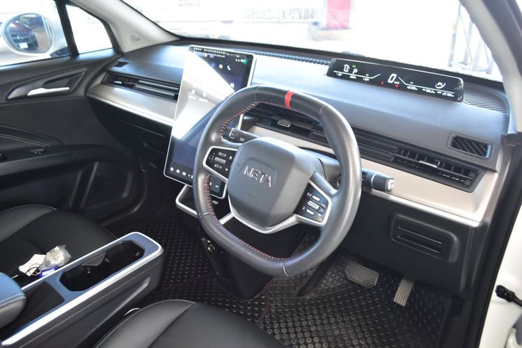 Neta V 2024 Sedan ไฟฟ้า ไม่ติดแก๊ส เกียร์อัตโนมัติ ขาว รูปที่ 4