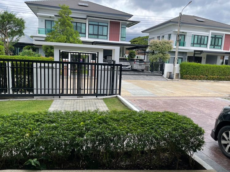 ขายบ้านเดี่ยว 2 ชั้น หมู่บ้านNC Royal Pinklao 103 ตร.วา พร้อมอยู่ ซอยทวีวัฒนา - กาญจนาภิเษก 15 พุทธมณฑลสาย 2 ใกล้The Mall บางแค