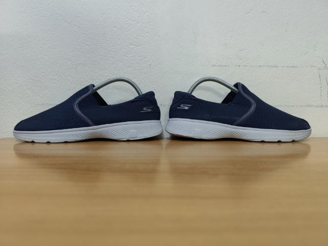 SKECHERS Gowalk4 41.0 26.0 แท้ มือสอง รูปที่ 11