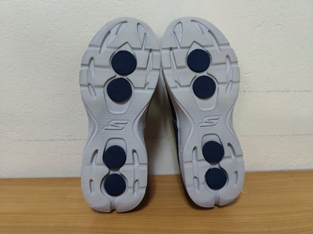SKECHERS Gowalk4 41.0 26.0 แท้ มือสอง รูปที่ 10