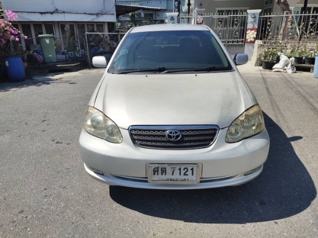 รถ Toyota Altis 1.8 E สี บรอนซ์ทอง