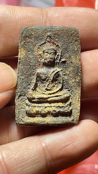 พระแท้ตามรูปใครทราบที่เชิญครับคุ้มแน่นอนครับสวยมากครับส่งจริงตรงรูป