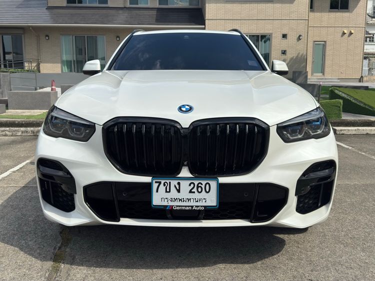 BMW X5 2023 3.0 xDrive45e M Sport 4WD Utility-car ปลั๊กอินไฮบริด (PHEV) เกียร์อัตโนมัติ ขาว รูปที่ 2