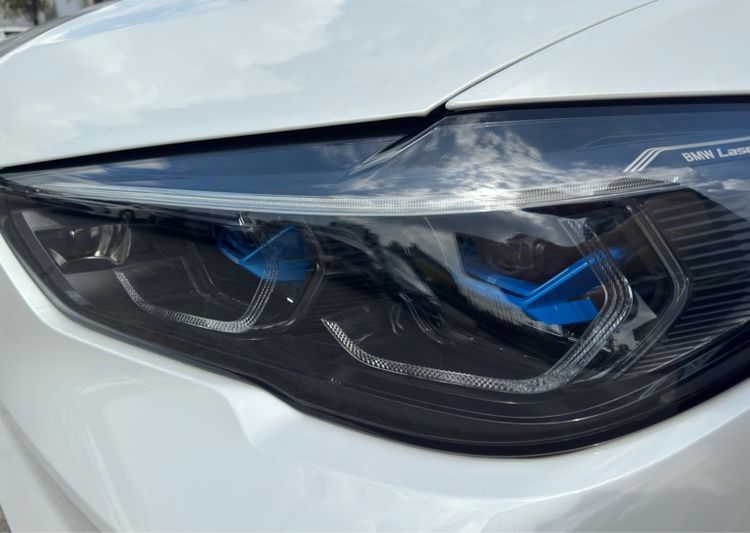 BMW X5 2023 3.0 xDrive45e M Sport 4WD Utility-car ปลั๊กอินไฮบริด (PHEV) เกียร์อัตโนมัติ ขาว รูปที่ 4