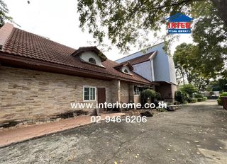 ที่ดิน+บ้าน 2 หลัง 599 ตร.ว. หมู่บ้านเมืองเอก ใกล้มหาวิทยาลัยรังสิต ซอยเอกทักษิณ4 ถนนพหลโยธิน ถนนกำแพงเพชร6 ถนนเอกทักษิณ เมืองปทุมธานี ปทุม